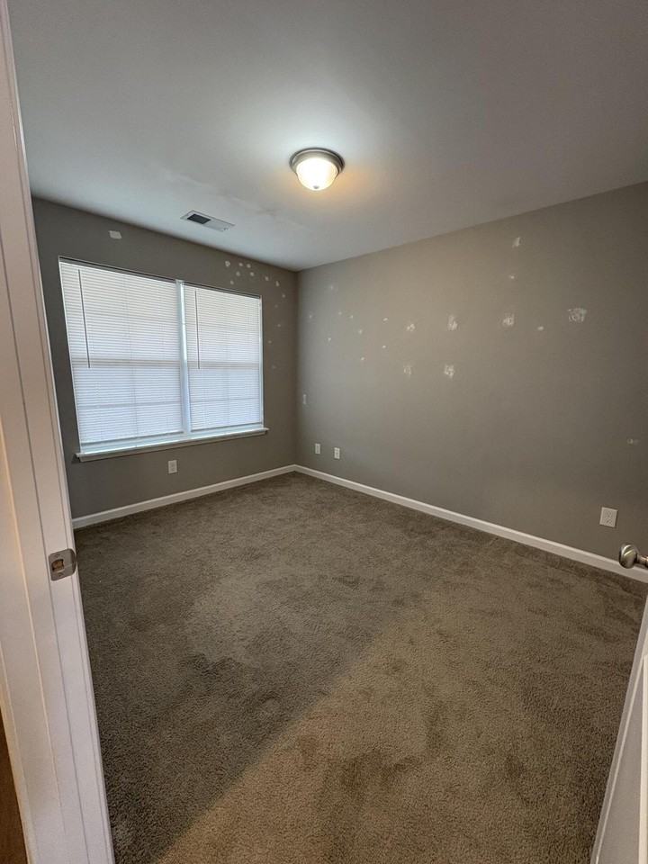 2492 Feathersound Way - Photo 5 of 16