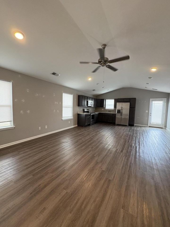 2492 Feathersound Way - Photo 7 of 16