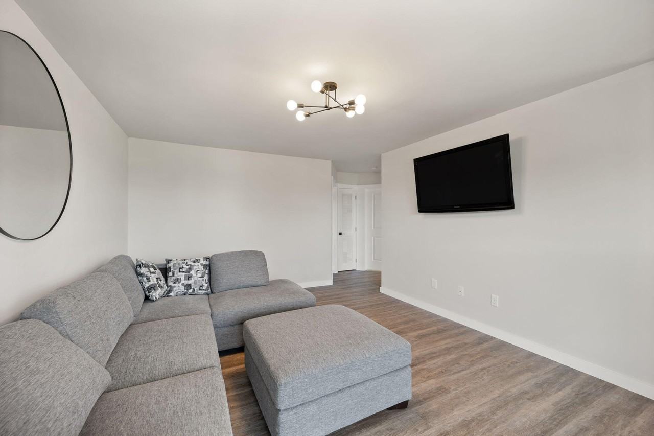 B2 Nasim Way unit: # 10 #10 - Photo 7 of 37