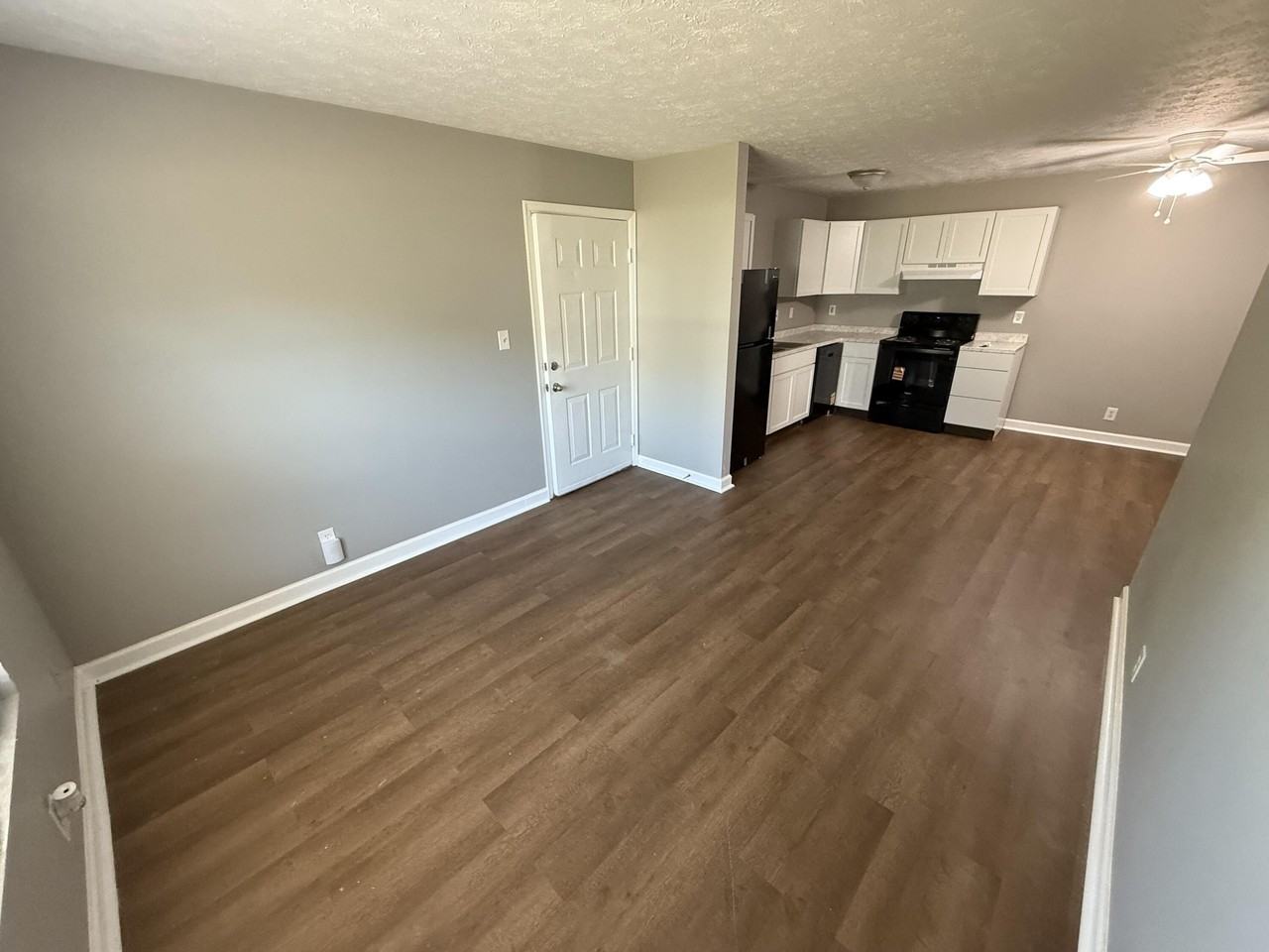 121 North Brand Street #11 - Photo 2 of 8