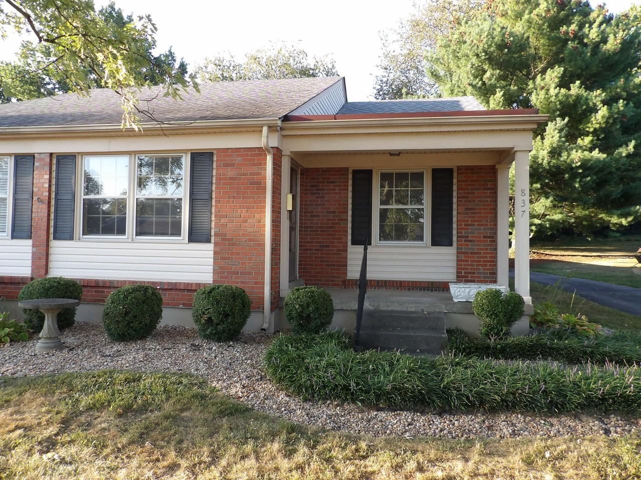 837 Malabu Dr - Photo 3 of 50