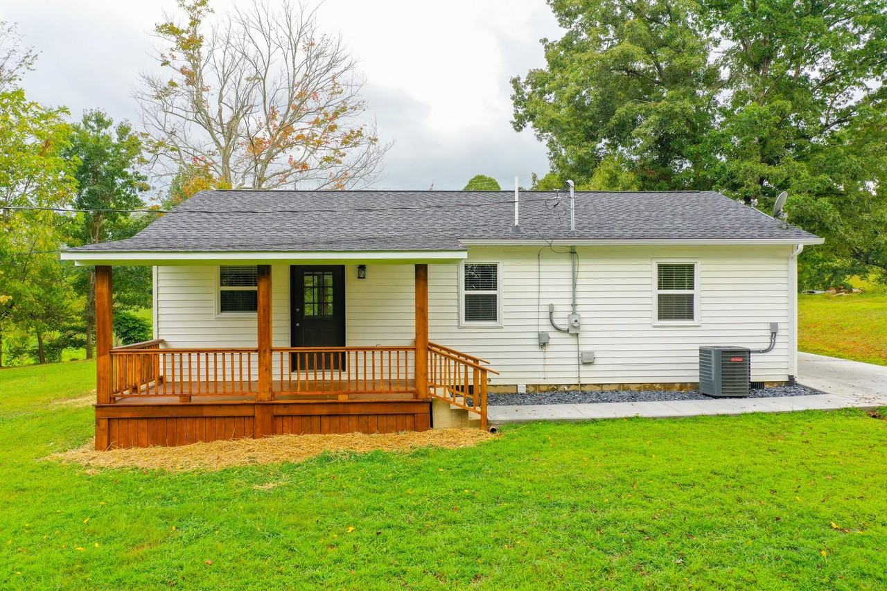 4790 Marydell Rd - Photo 7 of 28