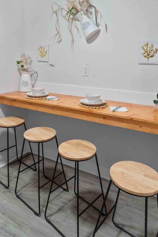 Oakford Ave - Photo 5 of 33