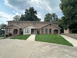 featured image of 3503 Lakeside Ct