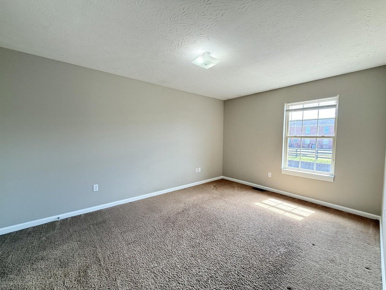 1118 Richmond Green Dr Apt 3 #3 - Photo 5 of 7