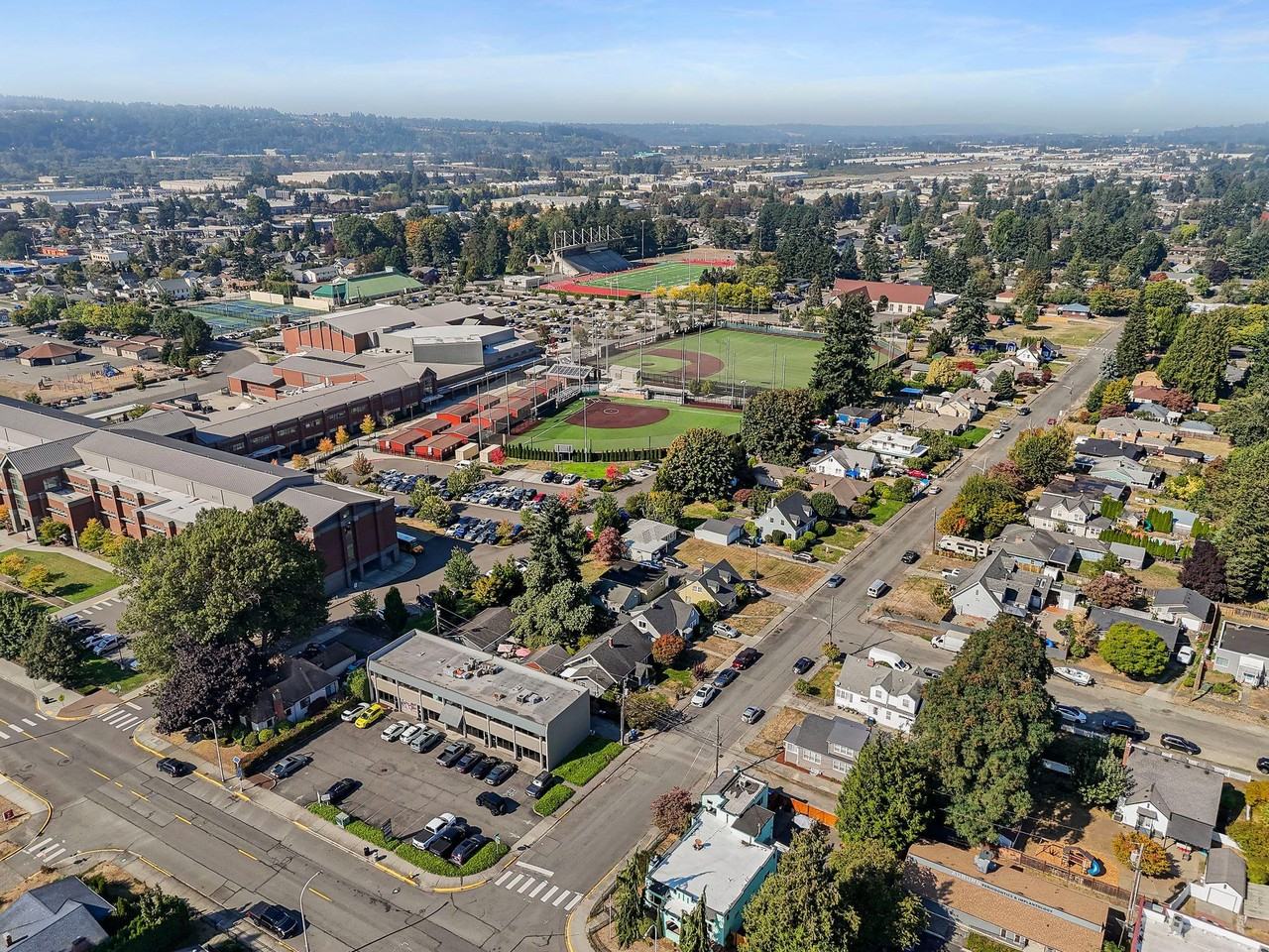 J St Ne - Photo 4 of 18