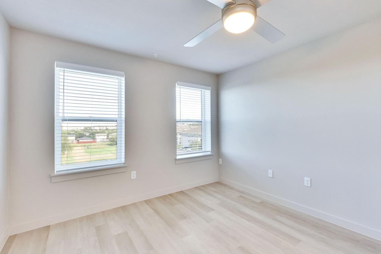 Galindo St & Lawrence St #513 - Photo 7 of 13