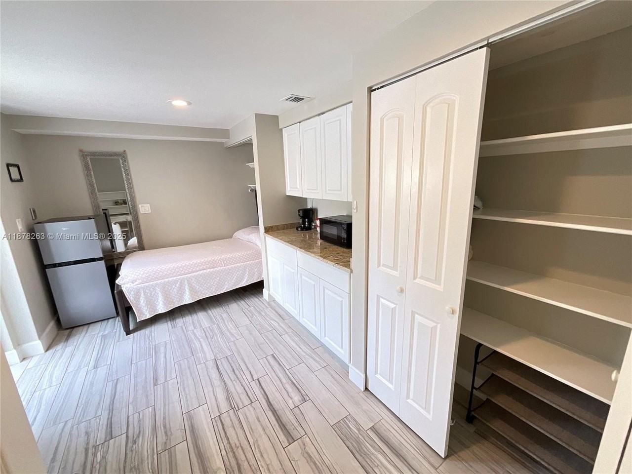 13275 Ne 4th Ave - Photo 6 of 11