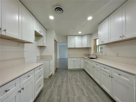 912 Ne 9th Ct #0 - Photo 1 of 1