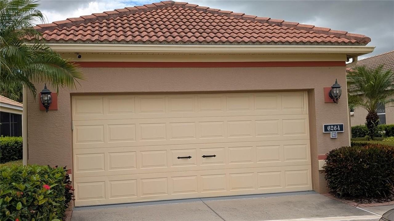 6264 Wingspan Way - Photo 2 of 27