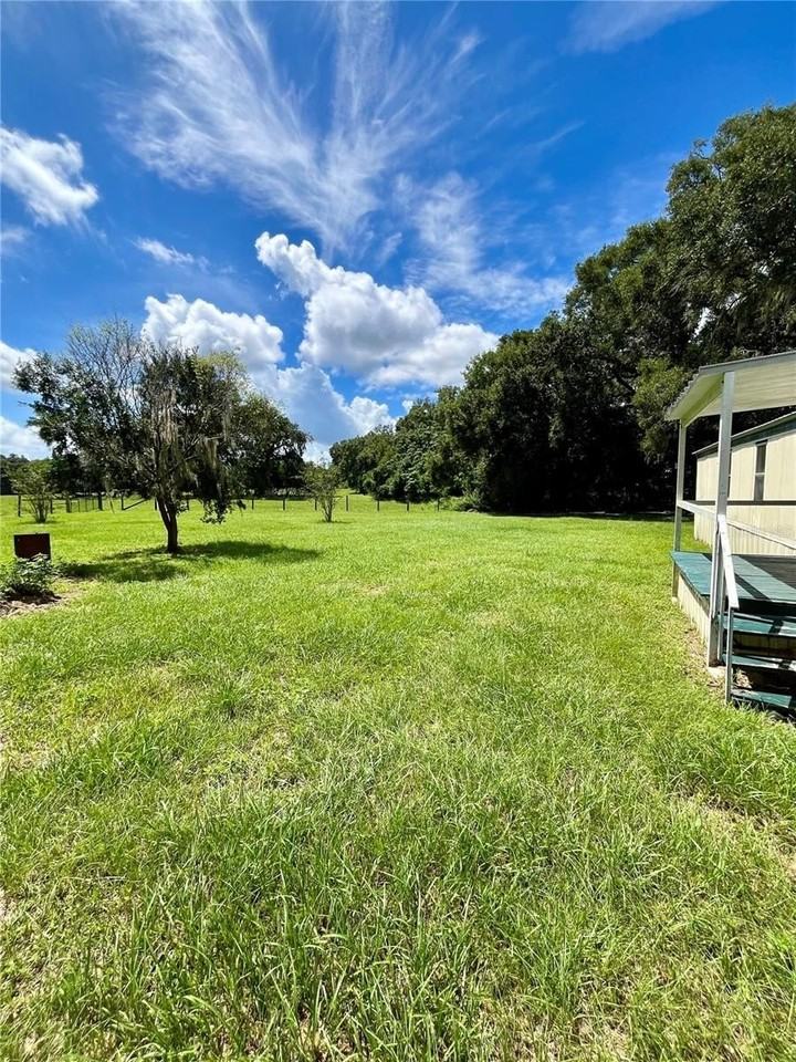 8035 Ne 33rd Ct - Photo 4 of 47