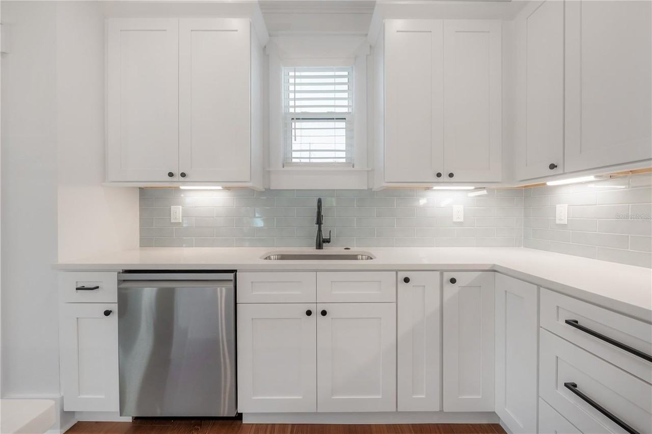 807 E Ida St #1 - Photo 5 of 48