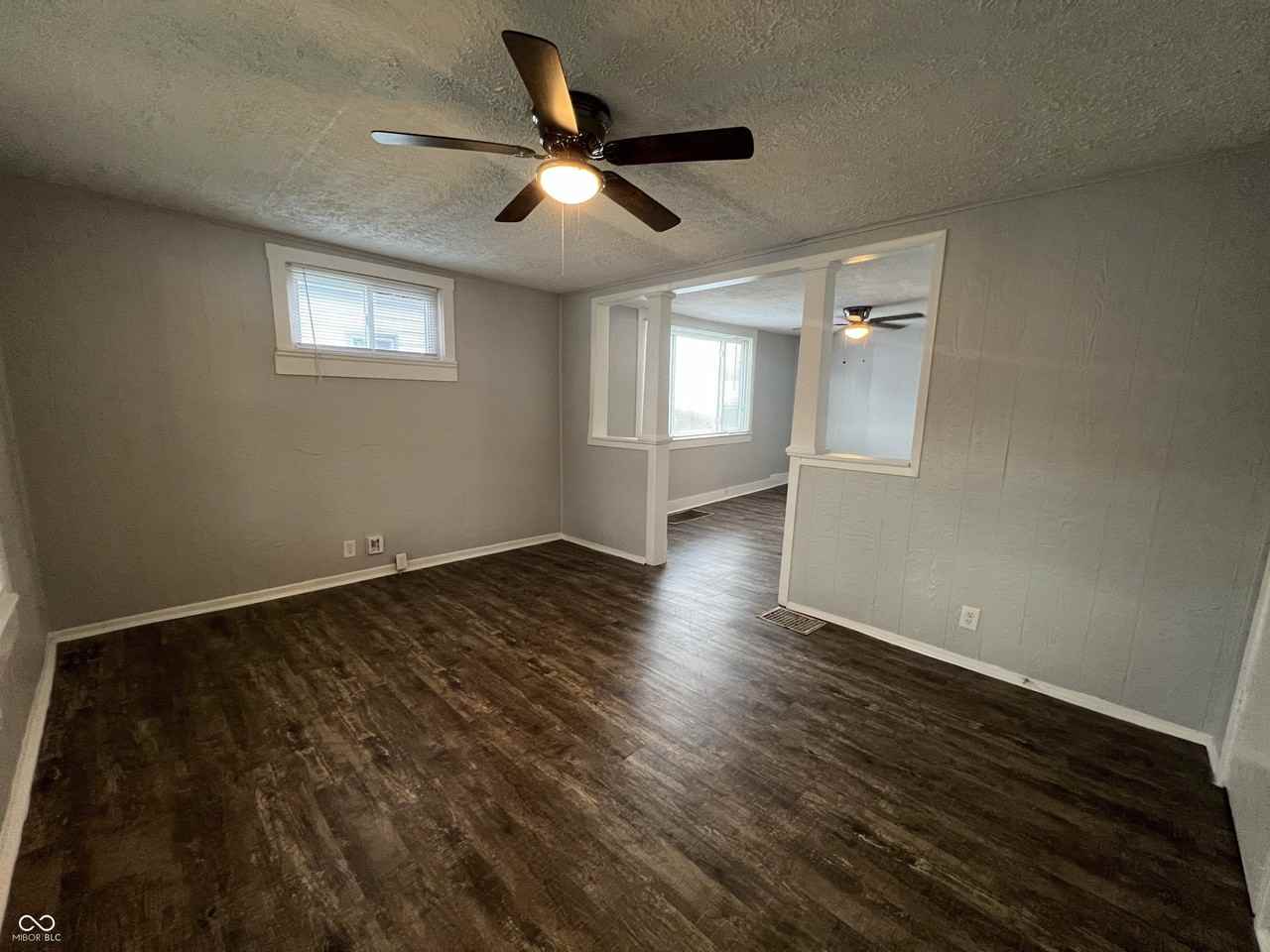 302 S Randolph St - Photo 5 of 21