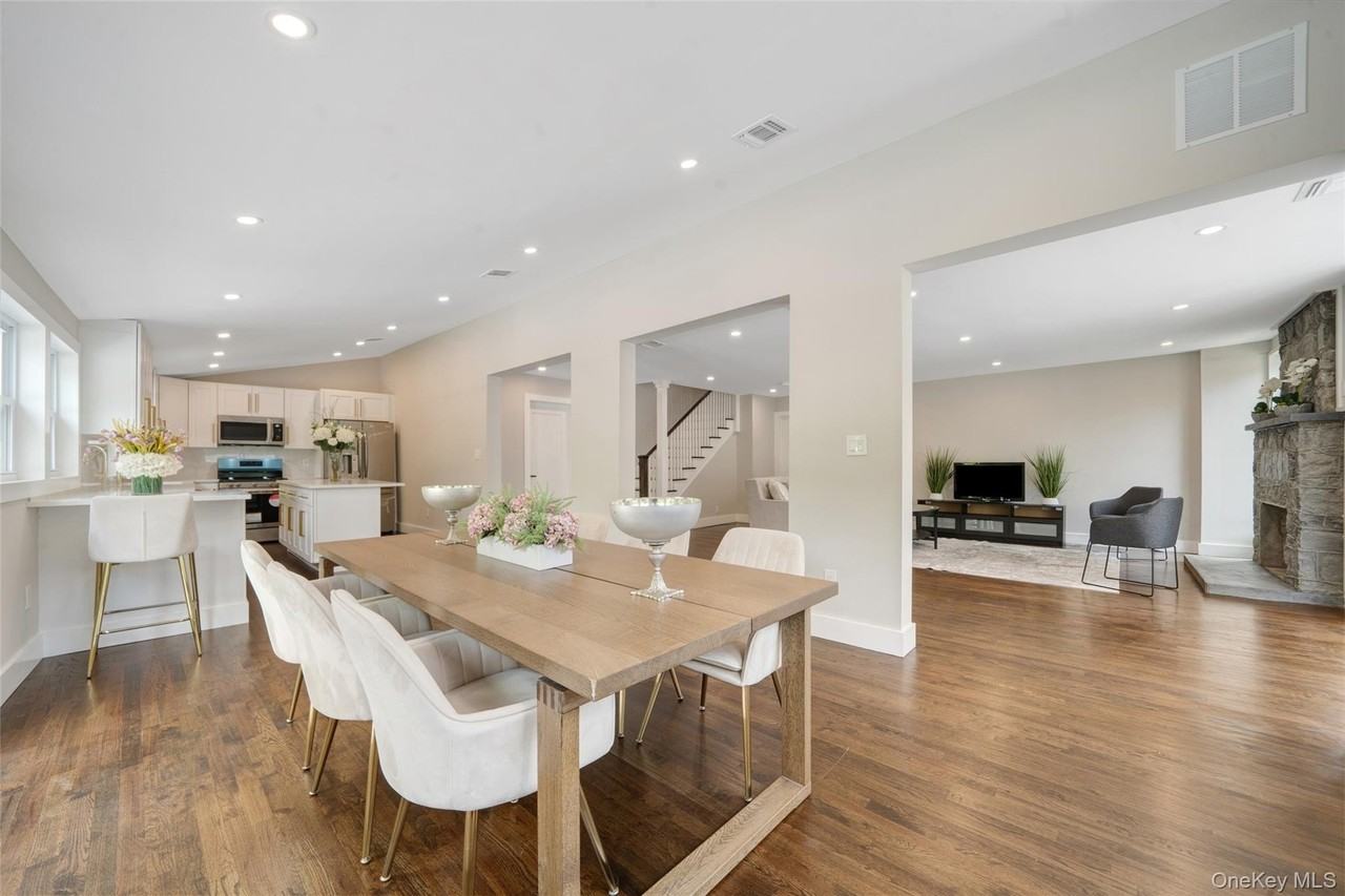 390 E Main St - Photo 6 of 25