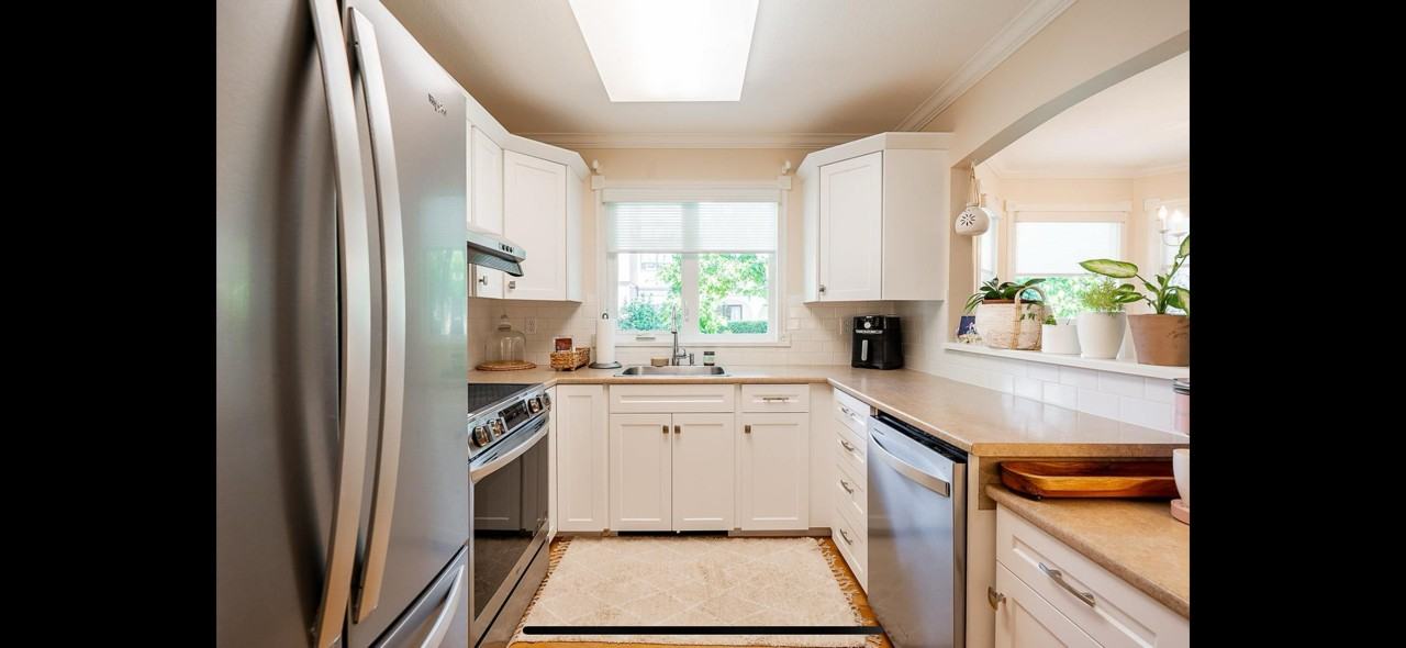 1220 Fir St - Photo 3 of 19