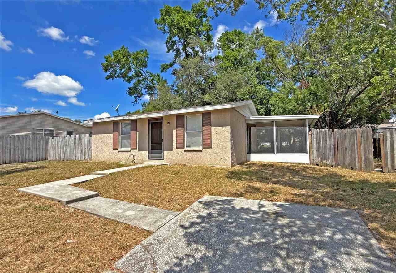 9389 Melrose Street - Photo 4 of 24