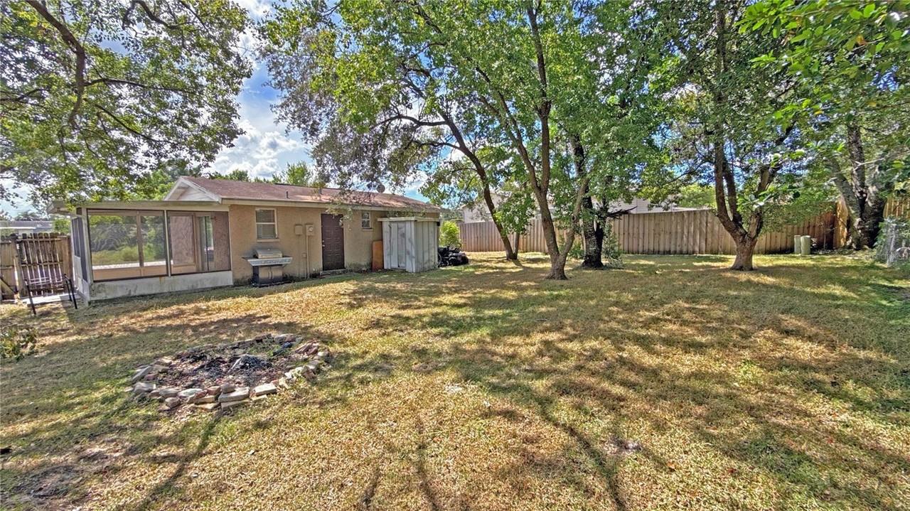 9389 Melrose Street - Photo 6 of 24