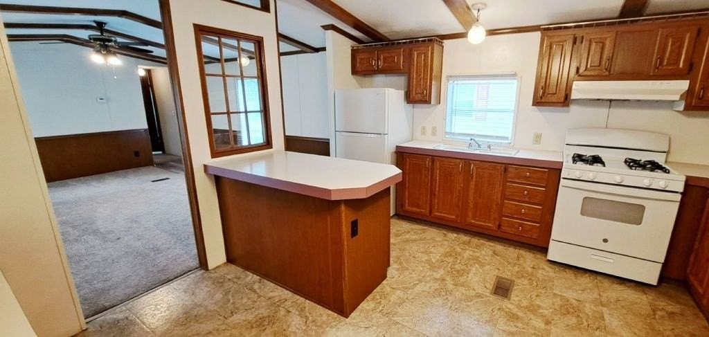 806 Bridge Street #806 - Photo 3 of 17