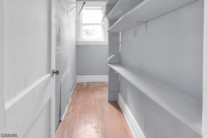 238 Custer Ave - Photo 3 of 14