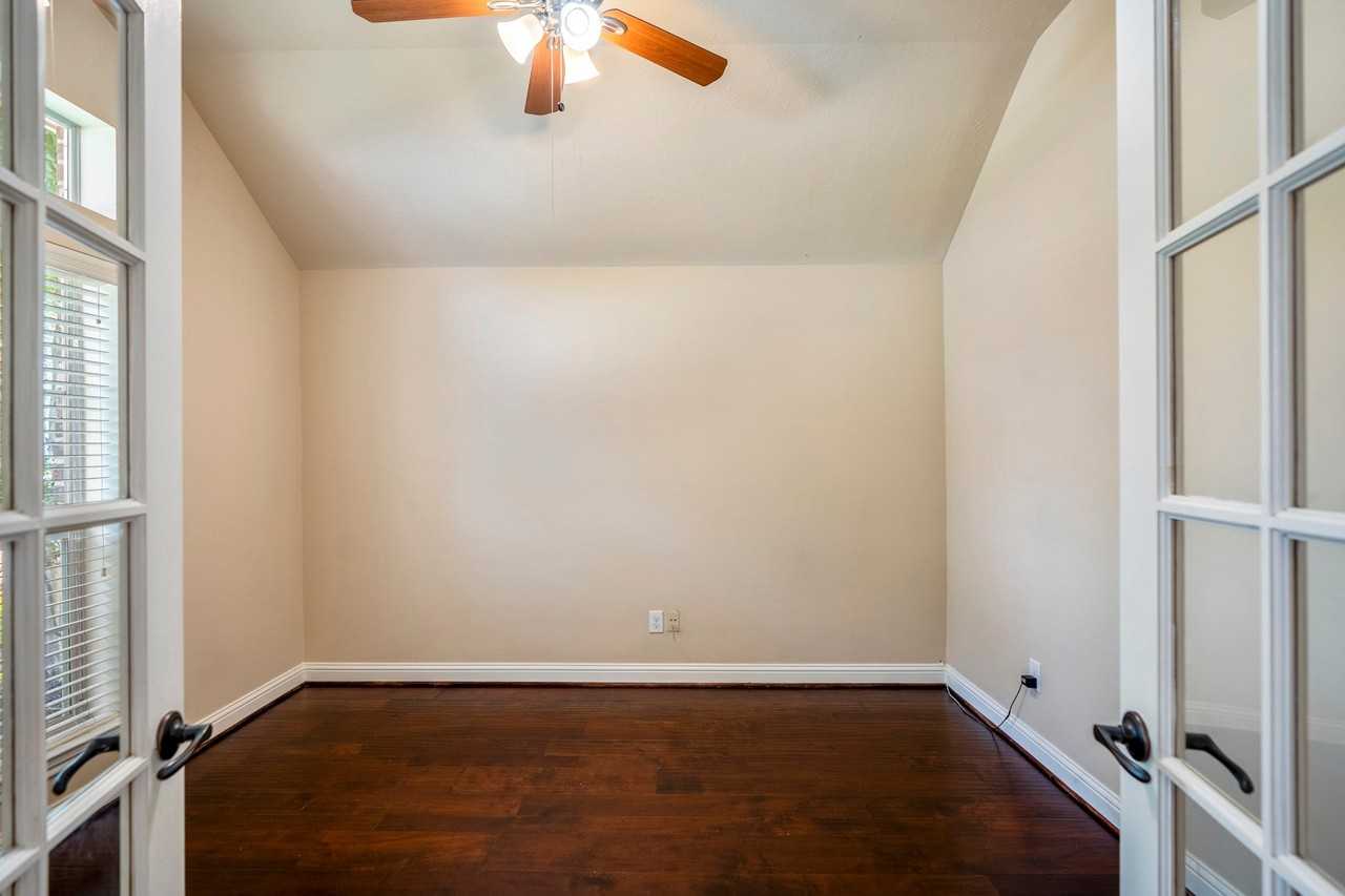 13003 Northwood Glen Ln - Photo 5 of 40