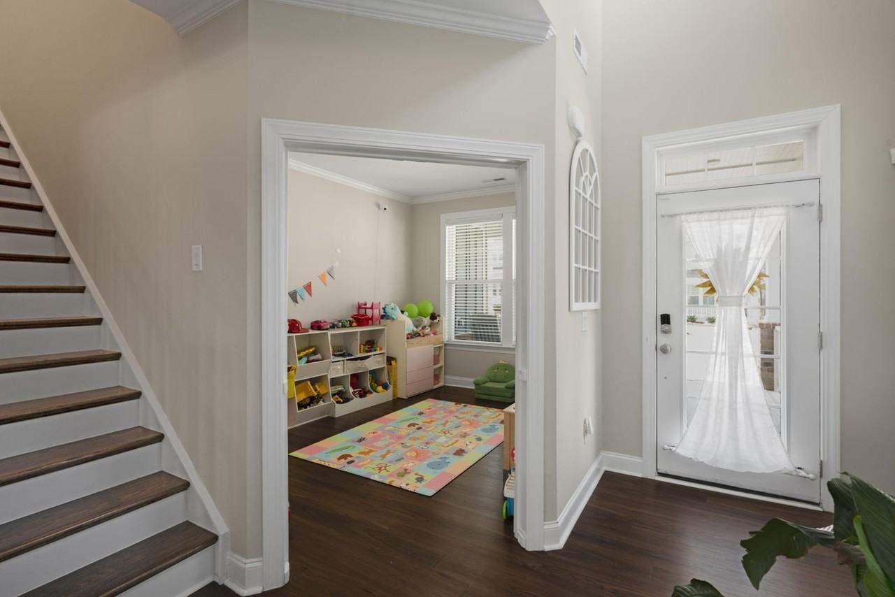 2873 Angelica Rose Way - Photo 5 of 39