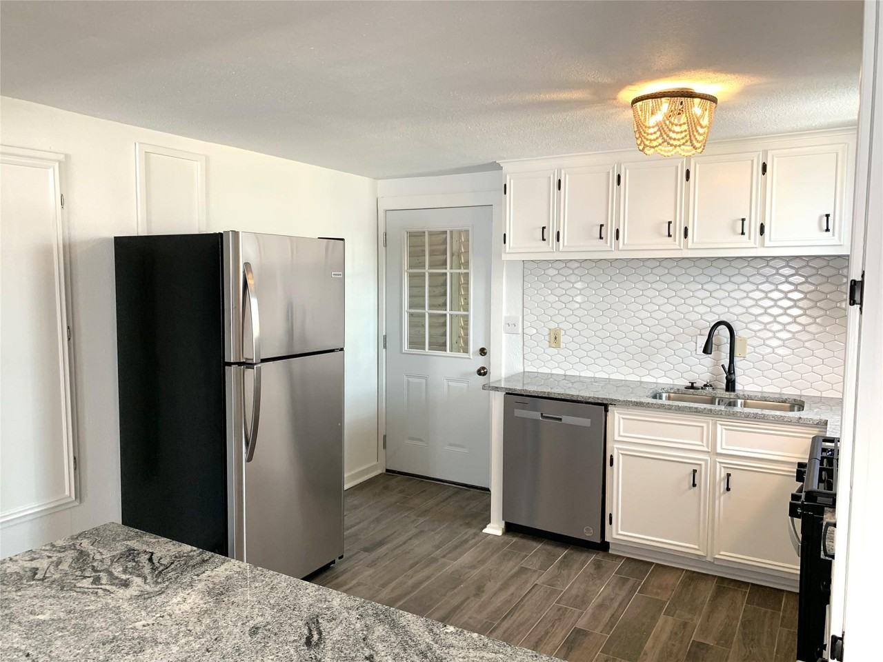 1223 20th Street - Photo 6 of 21