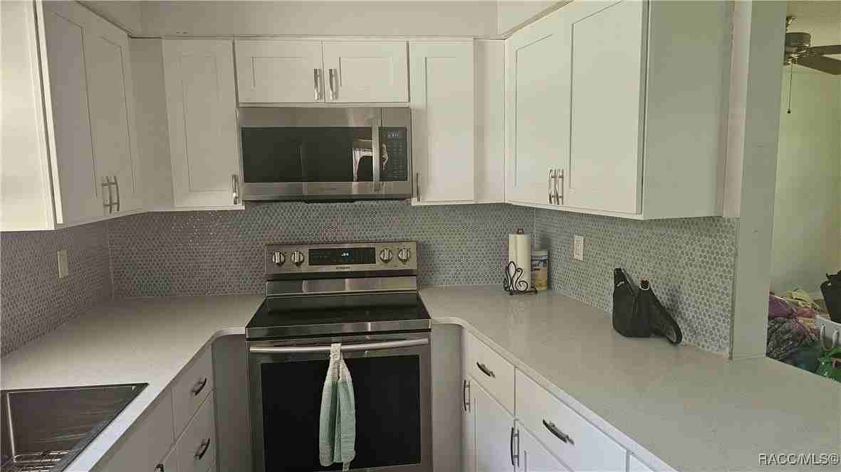 9306 N Santos Dr - Photo 3 of 26