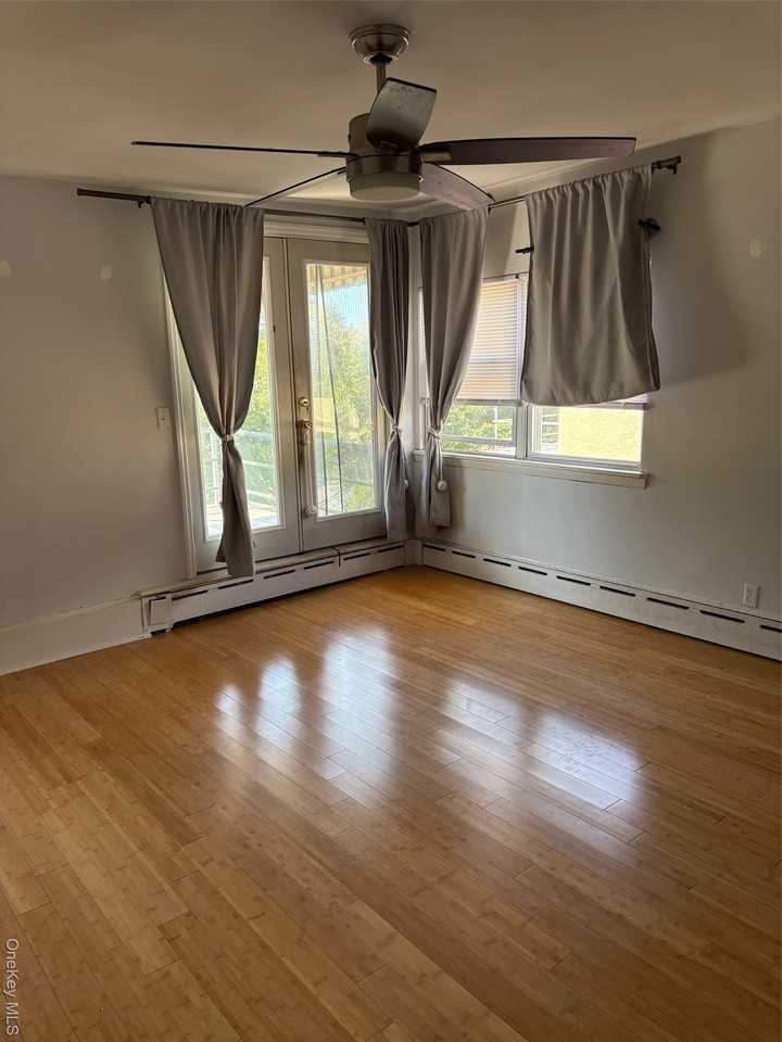 407 W Park Ave - Photo 6 of 12