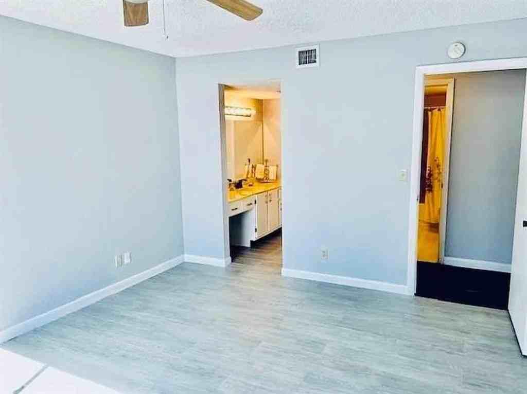 9733 Westview Dr #1314 - Photo 7 of 15