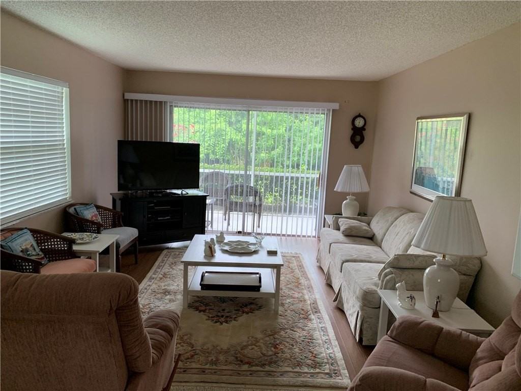 109 Spring Lake Ct Apt 107 #107 - Photo 5 of 28