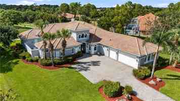 featured image of 872 Sw Squire Johns Ln Unit A #A