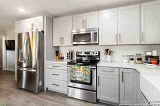 2495 Lakeshore Dr - Photo 1 of 1