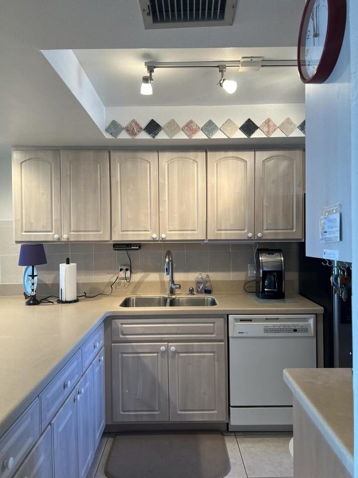 383 N Atlantic Ave Apt 308 #308 - Photo 6 of 20