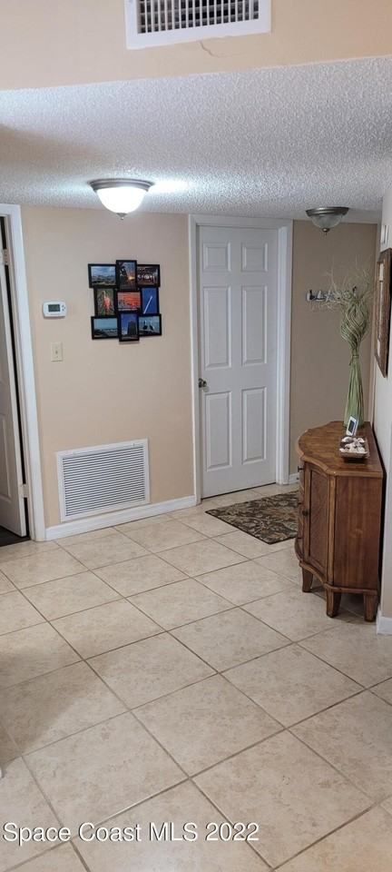 225 South Tropical Trail #319 - Photo 6 of 43