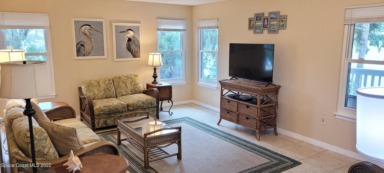 225 South Tropical Trail #319 - Photo 7 of 43