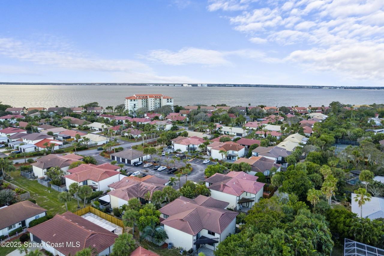 3263 Sand Ct - Photo 5 of 20