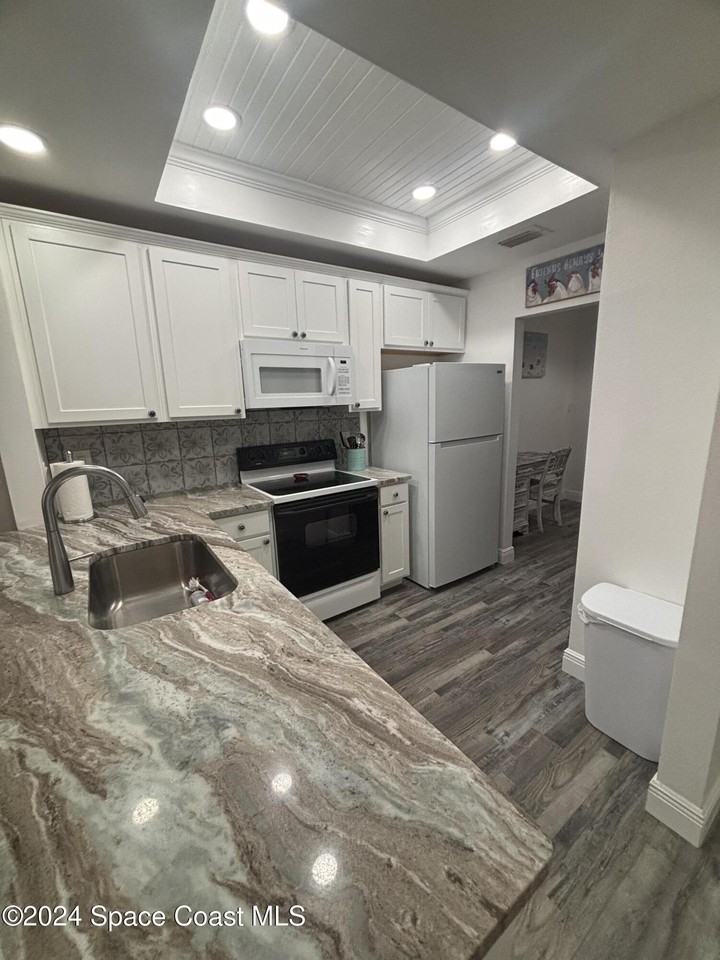 754 S Orlando Ave Apt 201 #201 - Photo 3 of 32