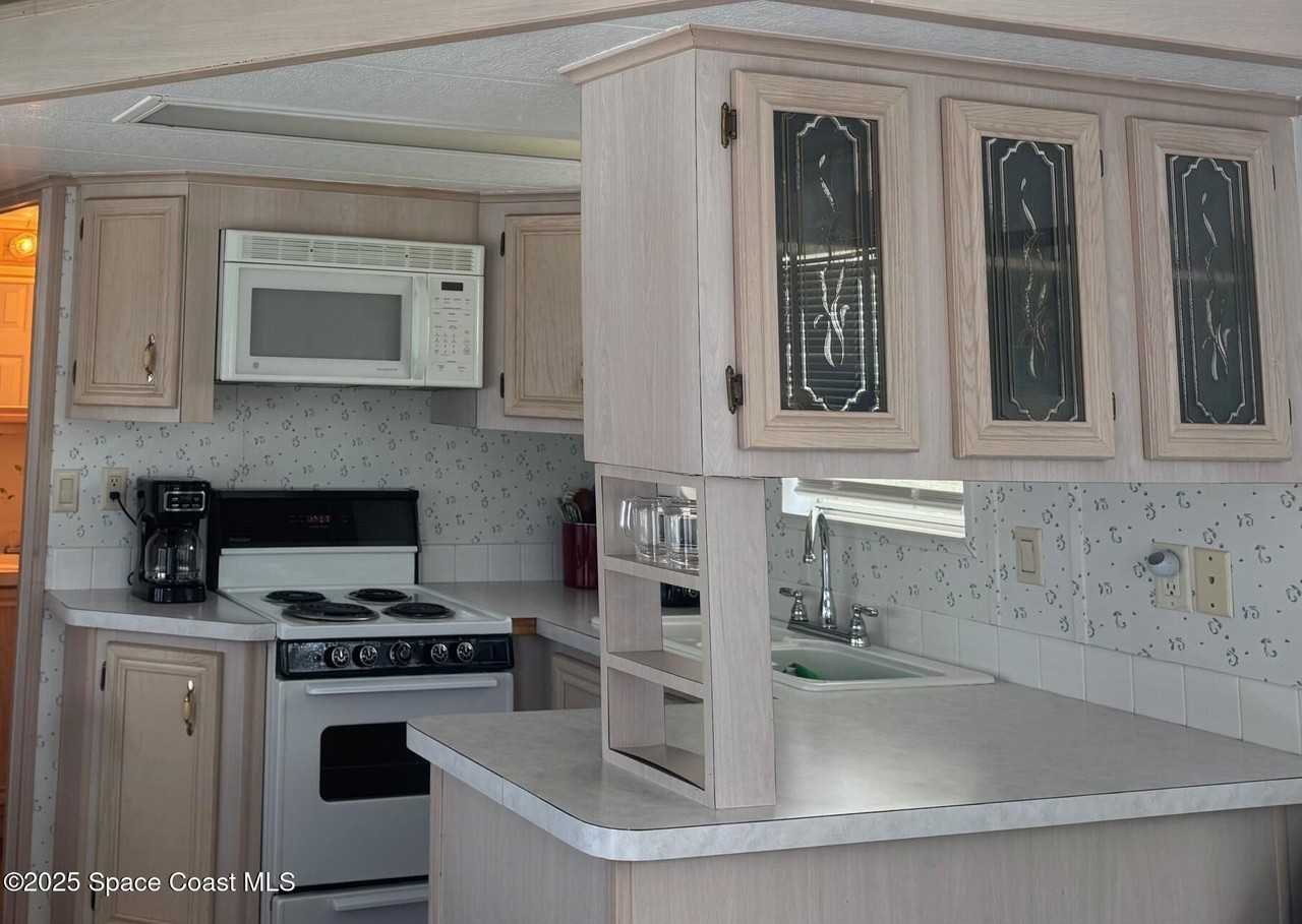 673 Snowbird Ave #194 - Photo 4 of 11