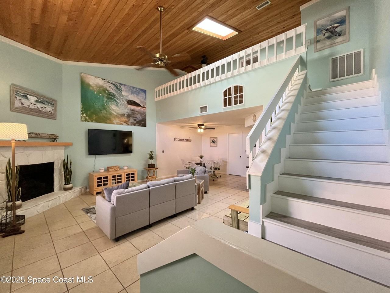 125 Adams Ave - Photo 2 of 28
