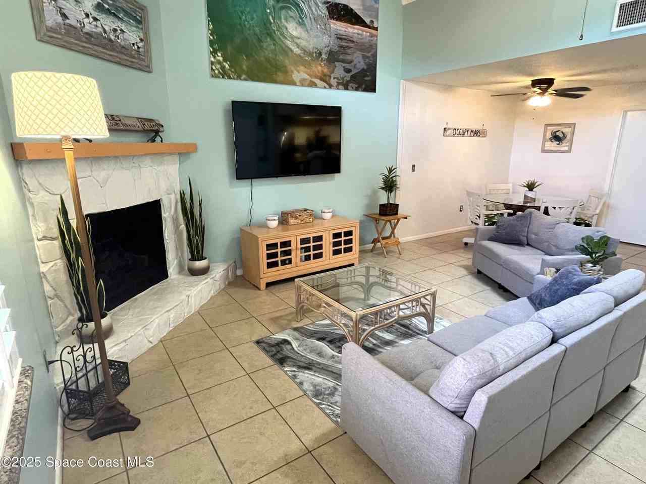 125 Adams Ave - Photo 3 of 28
