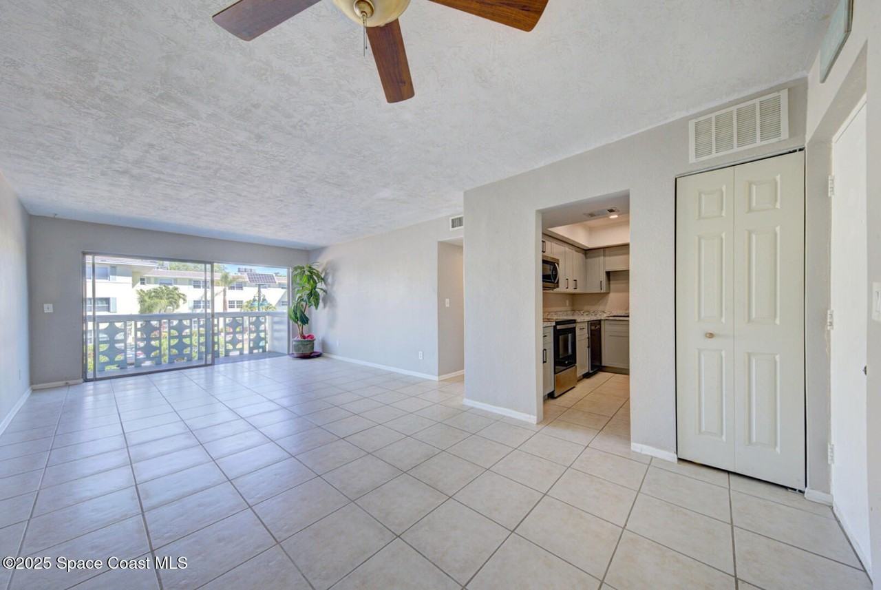 223 Columbia Dr Apt 206 #206 - Photo 5 of 21