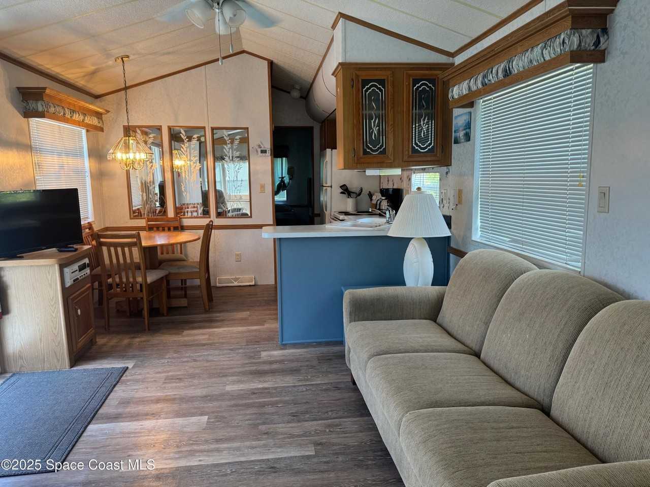 661 Snowbird Ave Unit 200 #200 - Photo 3 of 7