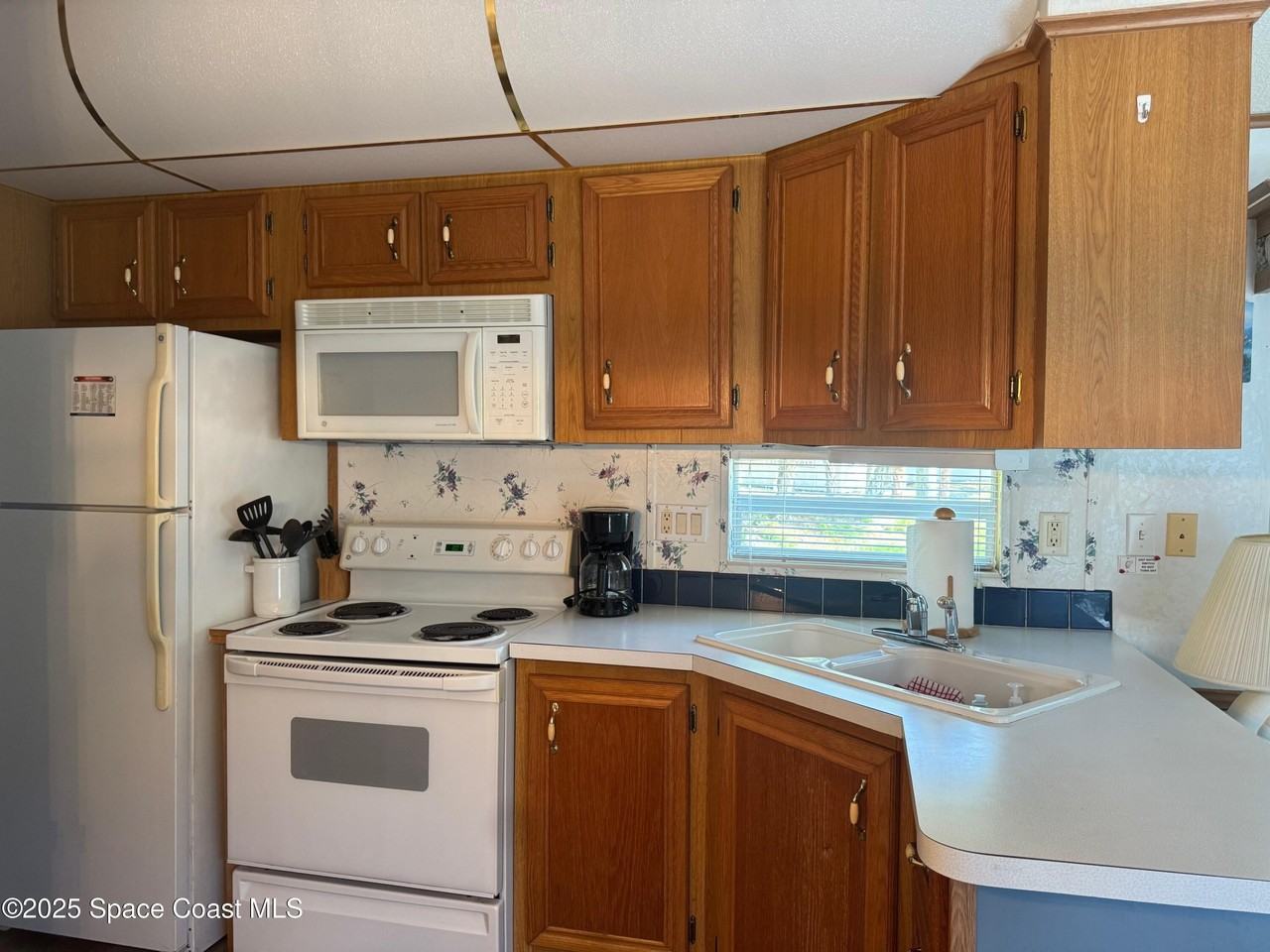 661 Snowbird Ave Unit 200 #200 - Photo 5 of 7