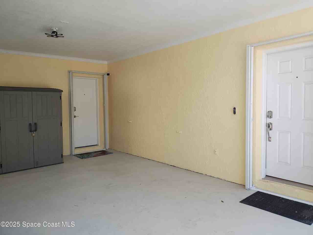 233 S Brevard Ave - Photo 3 of 50