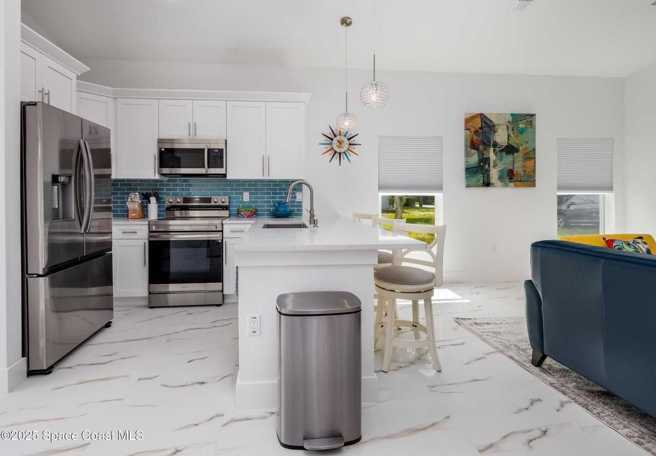 702 Shady Lane - Photo 7 of 14