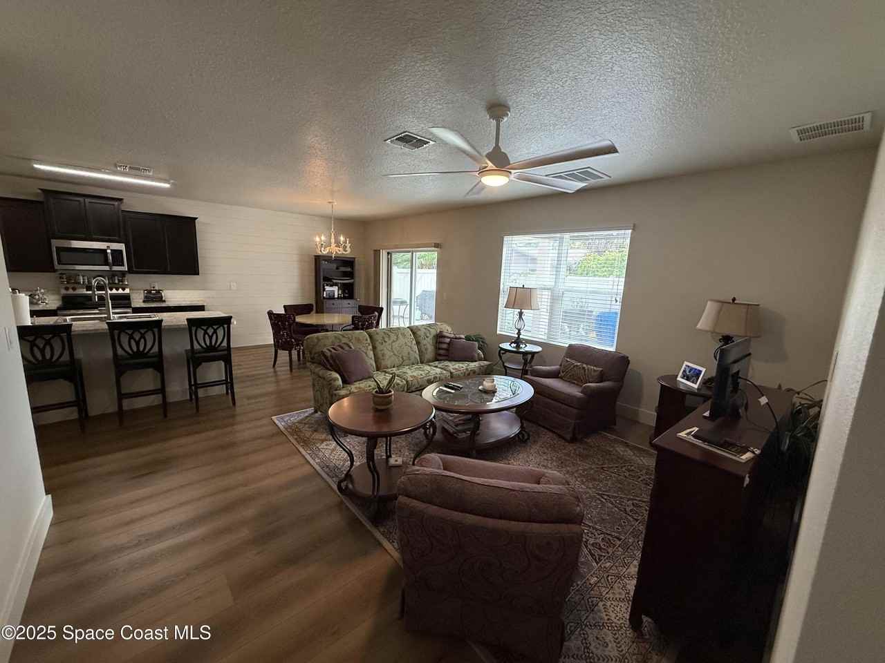 1120 Swiss Pointe Ln - Photo 3 of 19