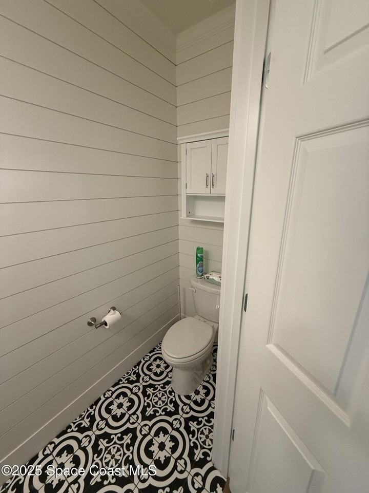 1120 Swiss Pointe Ln - Photo 6 of 19