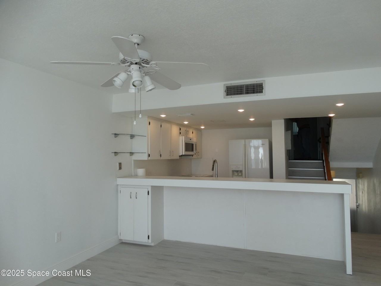5050 Ocean Beach Blvd Apt 502 #502 - Photo 5 of 23