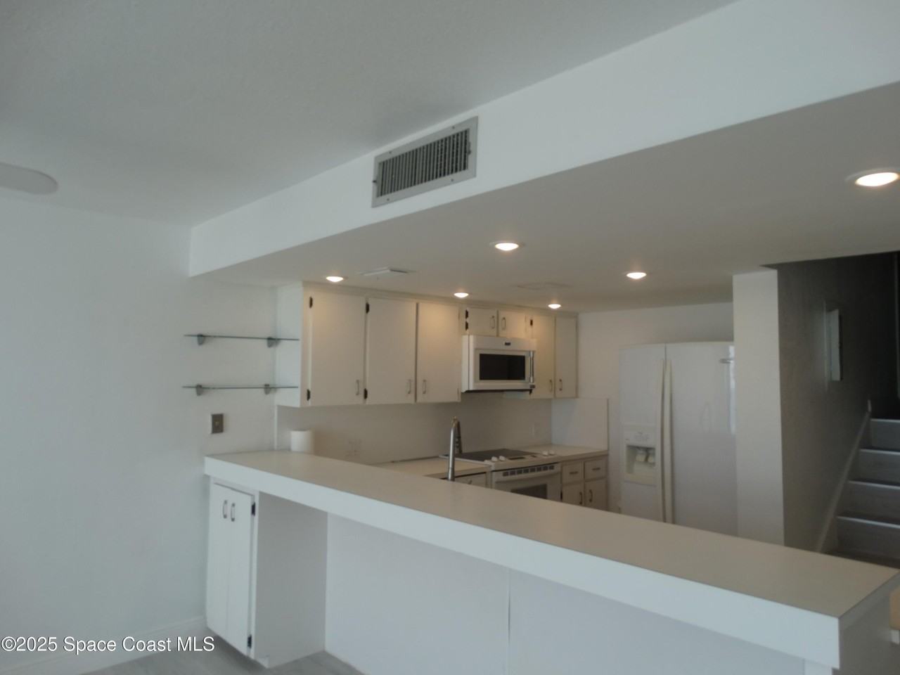 5050 Ocean Beach Blvd Apt 502 #502 - Photo 6 of 23