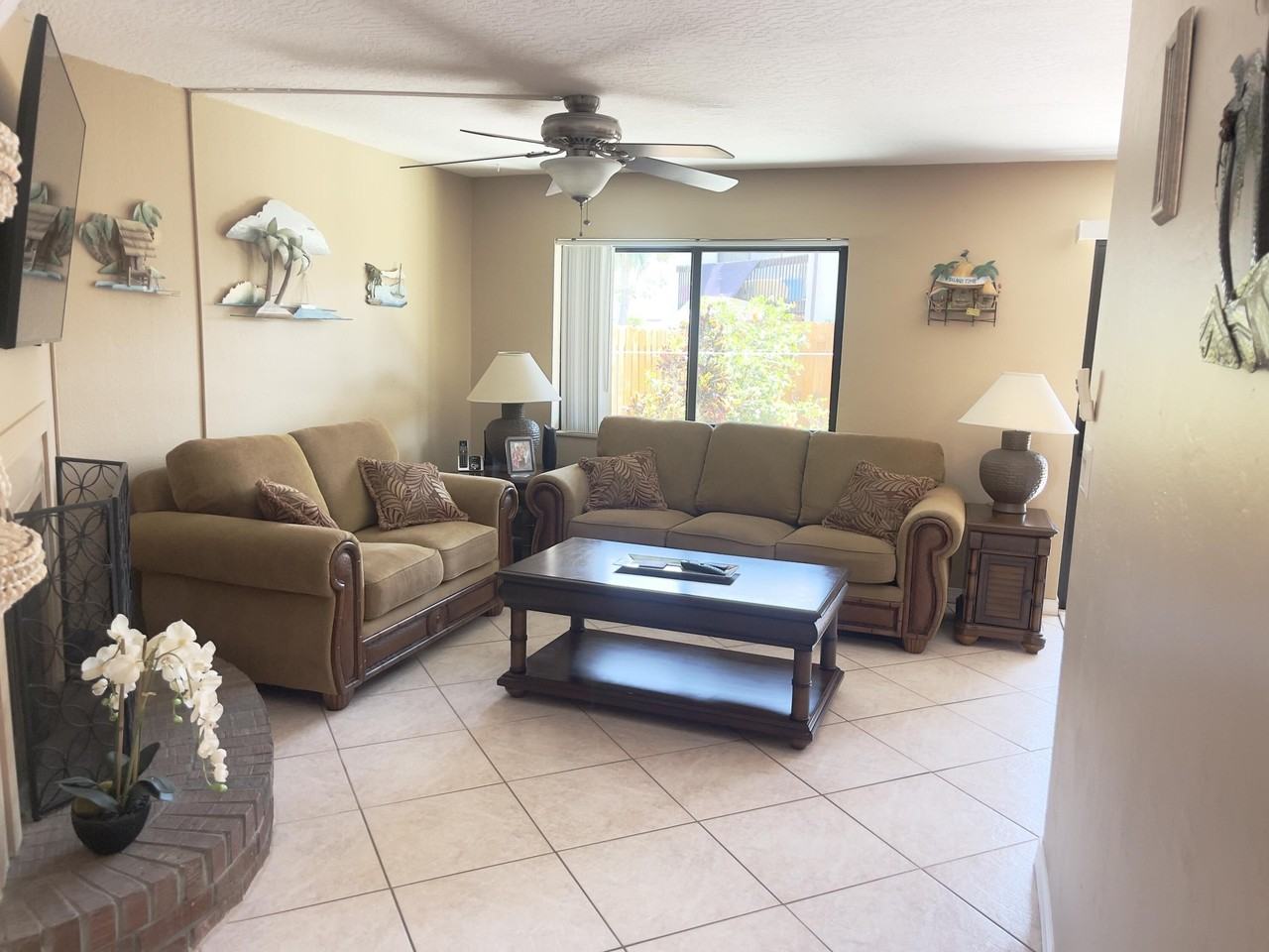 3234 Beach View Way - Photo 6 of 30